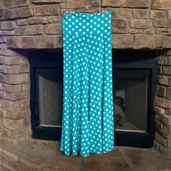 Teal and white polka dot skirt. Size small - Picture 1 of 5